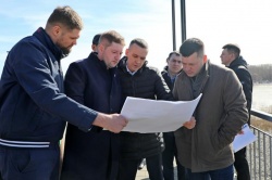 Уфа: Набережная реки Белой постепенно обретает новую жизнь.