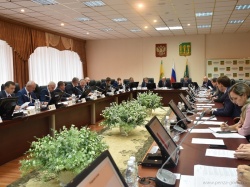 Пенза: Александр Басенко предложил внести изменения в Правила благоустройства в части содержания контейнерных площадок