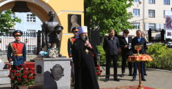 Ижевск: В городе открыли памятник суворовцам