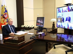Казань: Ильсур Метшин – Владимиру Путину - «Не все хотят смотреть через западные очки на мир»
