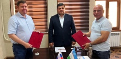 Нижний Новгород: Соглашение о сотрудничестве подписало нижегородское управление по туризму с информационно-туристским центром «TourEast» города Бухары
