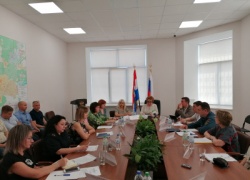 Самара: В городе обсудили готовность оздоровительно-образовательных лагерей к приему детей
