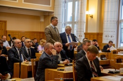 Чебоксары: Для оперативной уборки дорог в городе задействуют эвакуаторы