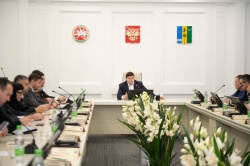 Нижнекамск: Радмир Беляев объявил 2026 год в городе Годом первостроителей