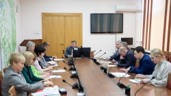 Киров: В 2025 году необходимо обеспечить жильем более 300 детей-сирот