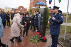 Ульяновск: В городе увековечили память десантников и десантников-разведчиков