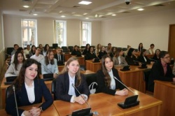 Волгоград: Будущие управленцы побывали в Волгоградской городской Думе