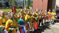 Пермь: «Аллею дружбы Пермь-Циндао» открыли на территории гимназии №2
