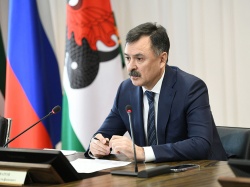 Казань: Р. Гафаров - «К новому зимнему сезону система мониторинга спецтехники будет работать на внутриквартальных проездах и дворовых территориях»