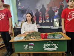 Тольятти: В школе №28 города открыли парту Героя России Никиты Мечтанова