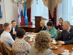 Йошкар-Ола: Администрация города стала площадкой, на которой состоялась встреча, посвящённая обмену опытом в сфере взаимодействия с территориальными общественными самоуправлениями (ТОСами)
