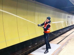 Казань: В казанском метро за две недели промыли более 13,5 км тоннелей