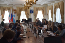 Саратов: Состоялось заседание рабочей группы по увековечению памяти героев СВО