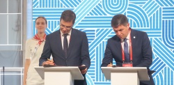 Нижний Новгород: Меморандум с Россотрудничеством и соглашение с Нефтекамском подписал глава города Юрий Шалабаев