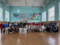 Уфа: Турнир по волейболу памяти Ульфата Мустафина завершился в Ленинском районе города