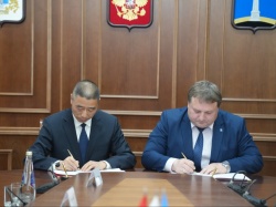 Ульяновск: Александр Болдакин подписал меморандум об установлении дружественных отношений и сотрудничества с китайским городом Нэйцзян провинции Сычуань