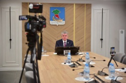 Набережные Челны: Наиль Магдеев рассказал в прямом эфире об успешном регулировании электросамокатов