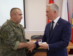 Волгоград: Почетного знака «За верность Отечеству» удостоены в 2025 году двадцать волгоградцев