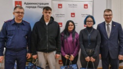 Пермь: В городе дети-сироты получили ключи от новых благоустроенных квартир