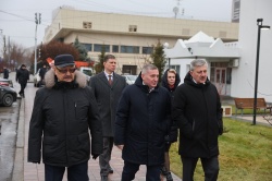 Волгоград: Губернатор и глава города оценили результаты комплексного благоустройства улицы Краснознаменской