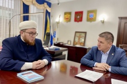 Чебоксары: Глава города вместе с муфтием Чувашии обсудили идеи по укреплению межрелигиозного согласия