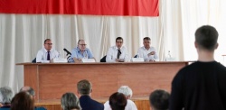 Нижний Новгород: Вопросы благоустройства, в том числе в детских садах, и строительства игровых площадок обсудил Юрий Шалабаев с сотрудниками «Гидромаша»