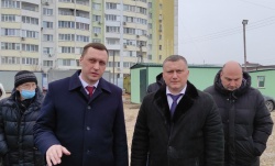 Балаково: Губернатор Роман Бусаргин посетил 3 Г микрорайон, где сейчас строятся дома для переселенцев из ветхого и аварийного жилья 