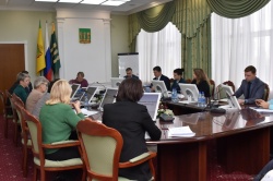 Пенза: Александр Басенко поручил разработать программу по капремонту смотровых колодцев