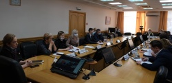 Стерлитамак: Компания «ПолиАрт» обратилась с предложением установить на фасаде здания межрайбазы рекламную конструкцию - светодиодный модульный экран.