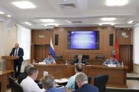 Волгоград: Глава города провел заседание городской комиссии по ликвидации и предупреждению ЧС